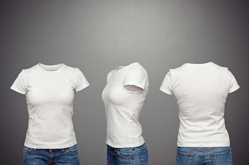 深色背景下的女性白T恤设计概念