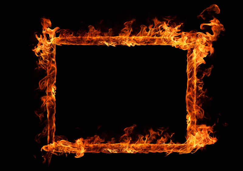 黑色呢背景下的四方火焰