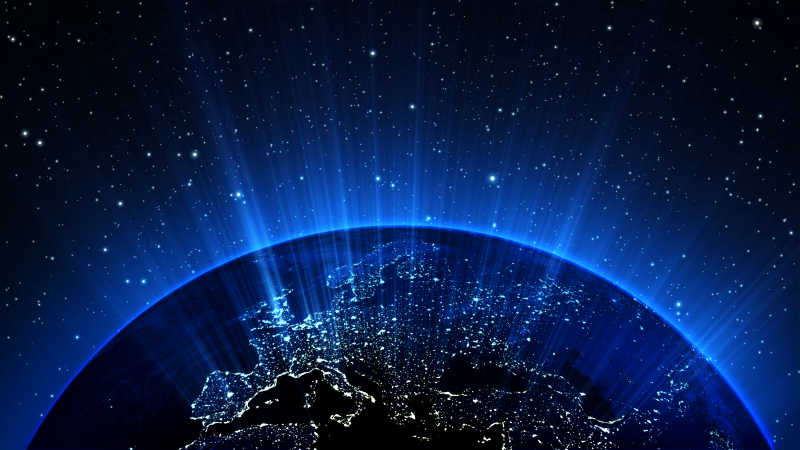 黑色夜空下卫星拍到的地球上的灯光