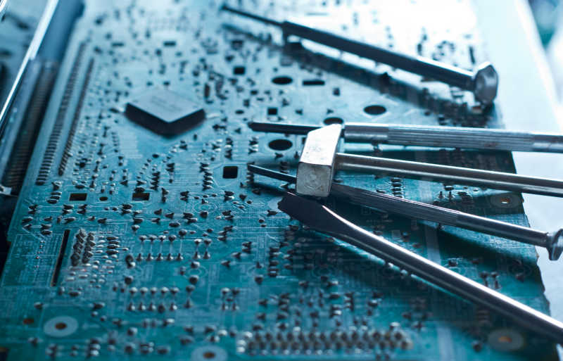 电子板和工具修理