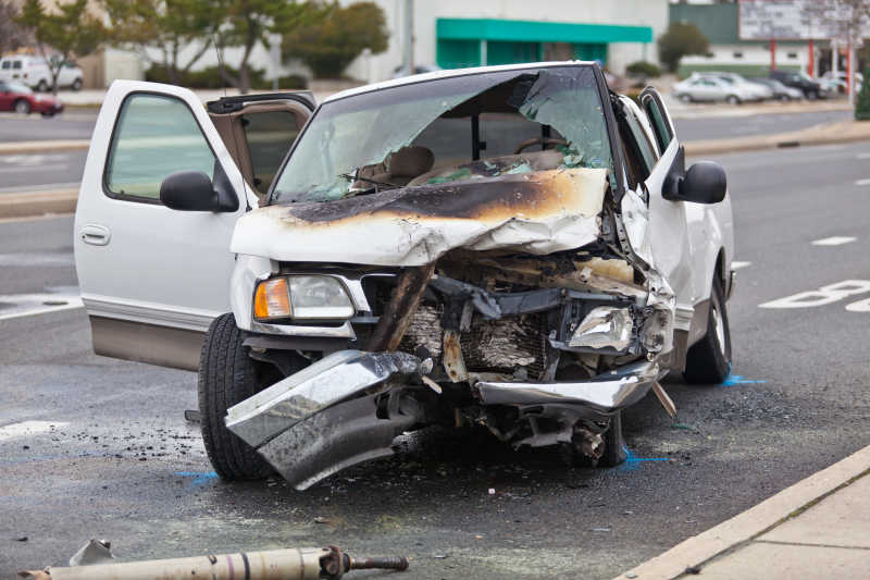 交通事故图片 损坏严重的交通事故车辆素材 高清图片 摄影照片 寻图免费打包下载