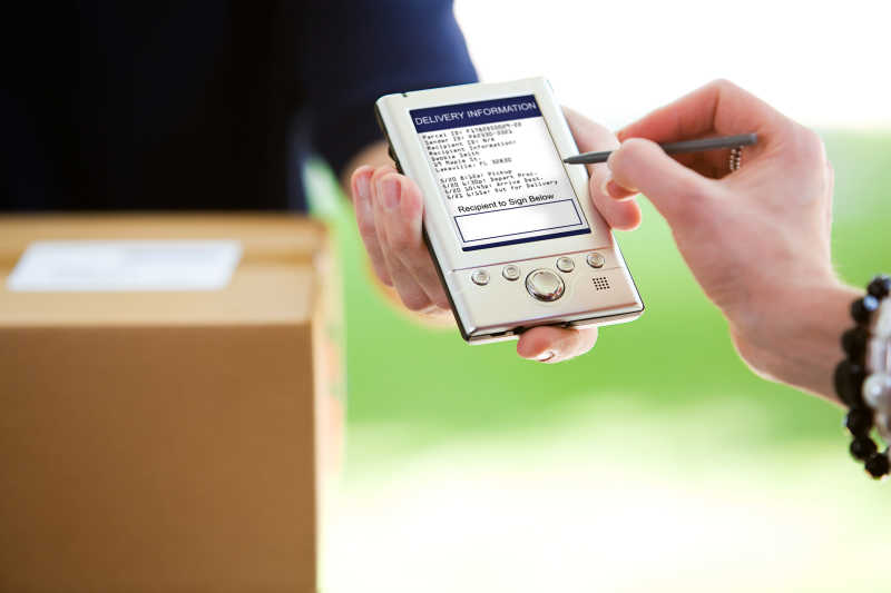 签收快递包裹