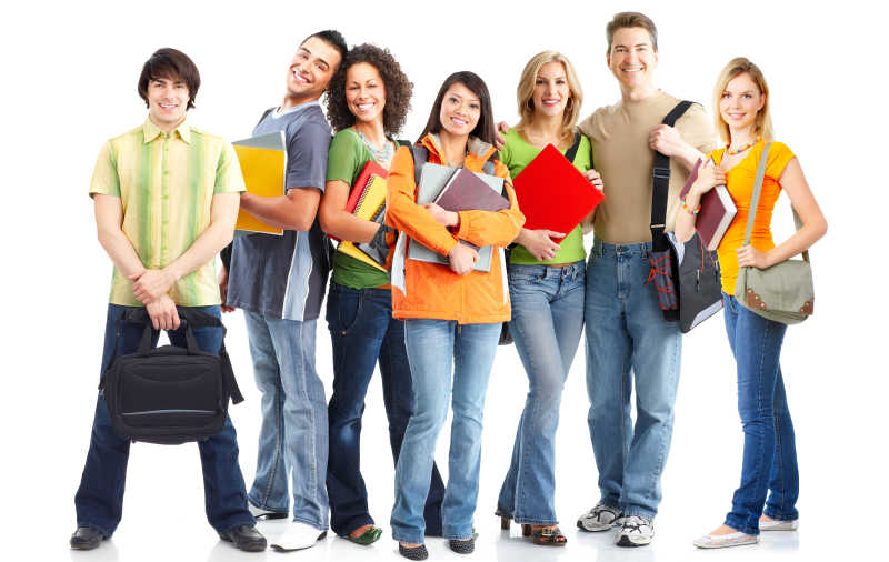 白色背景上一群微笑的学生