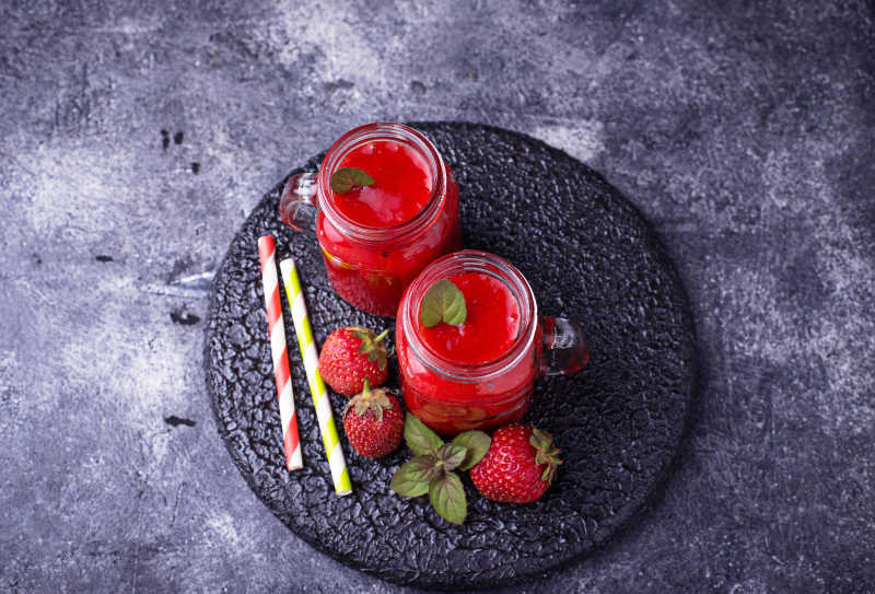美味的草莓沙冰