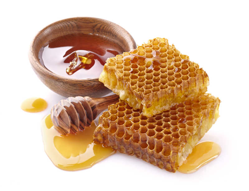 新鲜的蜂蜜和蜂巢