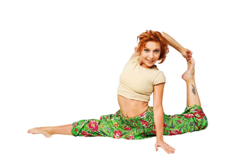 美丽的年轻女子在做拉伸动作