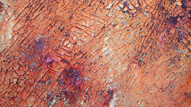 金属上龟裂的红漆