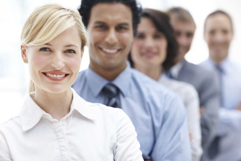 有进取心的企业领导和她的团队