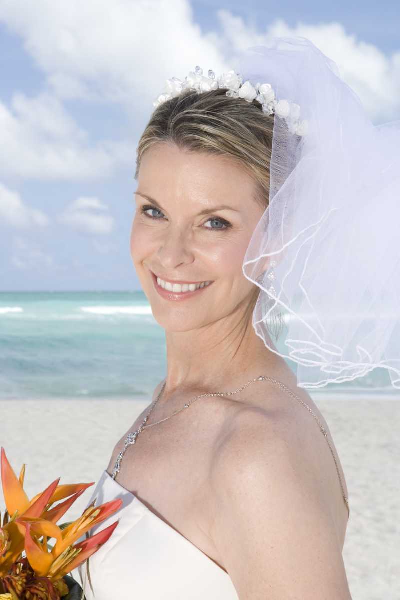 新娘美丽的侧脸