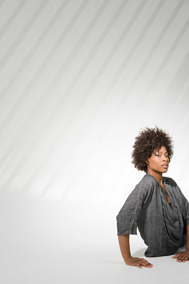 年轻女生的画像