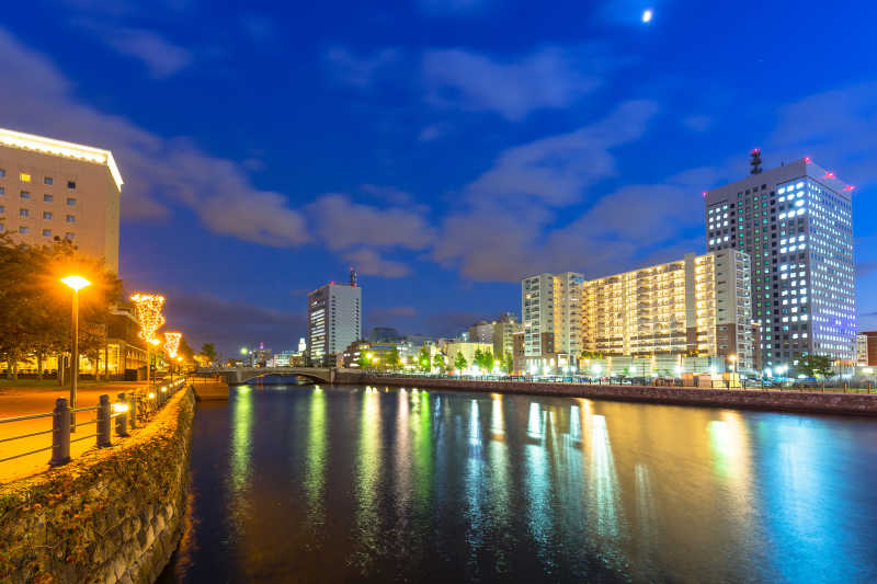 美丽的横滨城市夜间景观