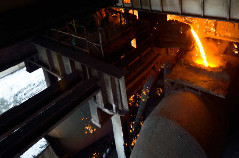 输送熔化金属钢桶