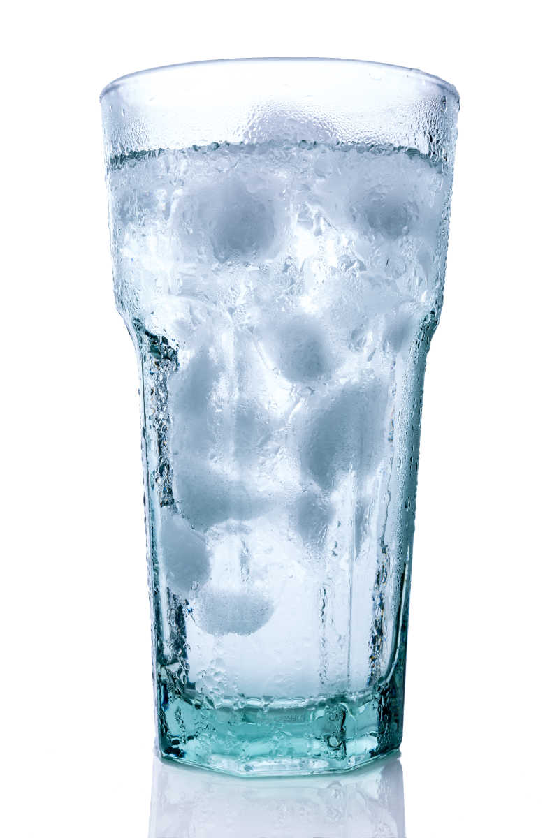 一杯冰水