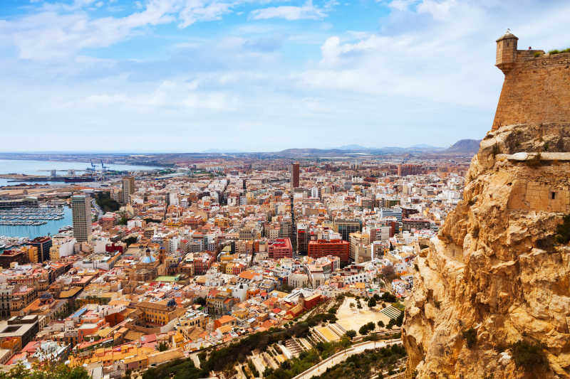 西班牙城堡以及城市建筑