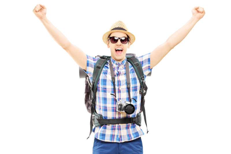 兴奋的男性旅行者