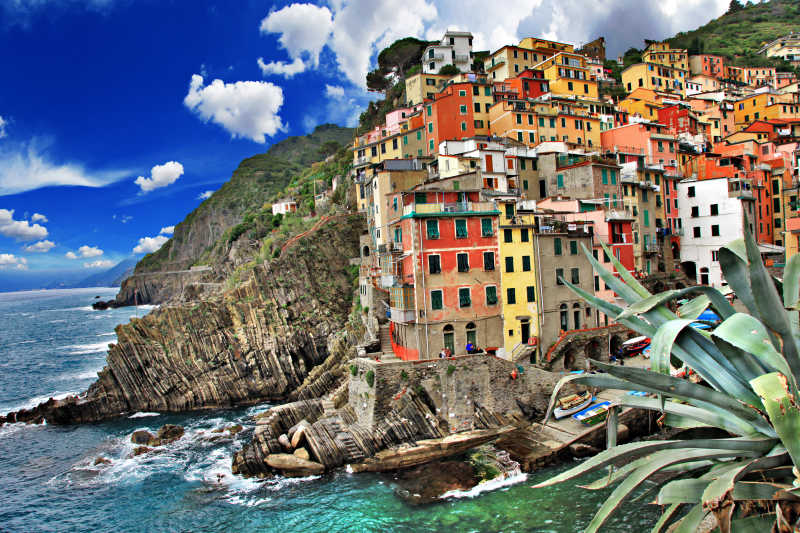 意大利五渔村建筑和海岸风景