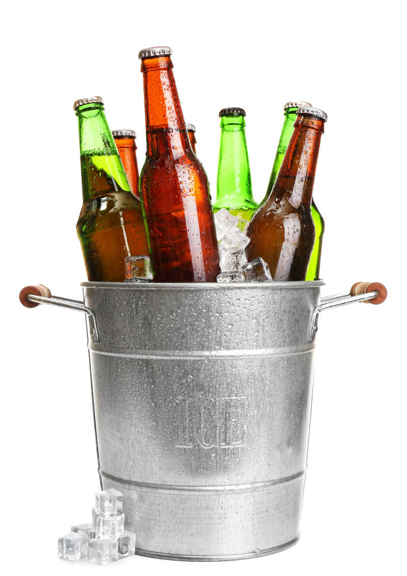 好多的冰镇啤酒