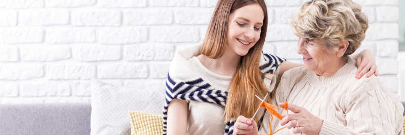 跟奶奶学编织课