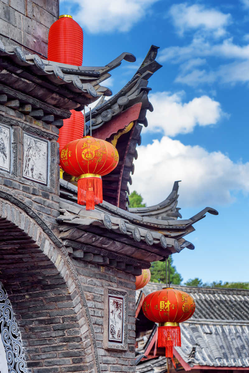 灯笼装饰的中国传统建筑