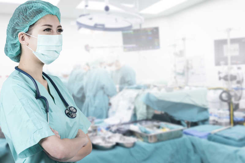 手术室里的麻醉医生