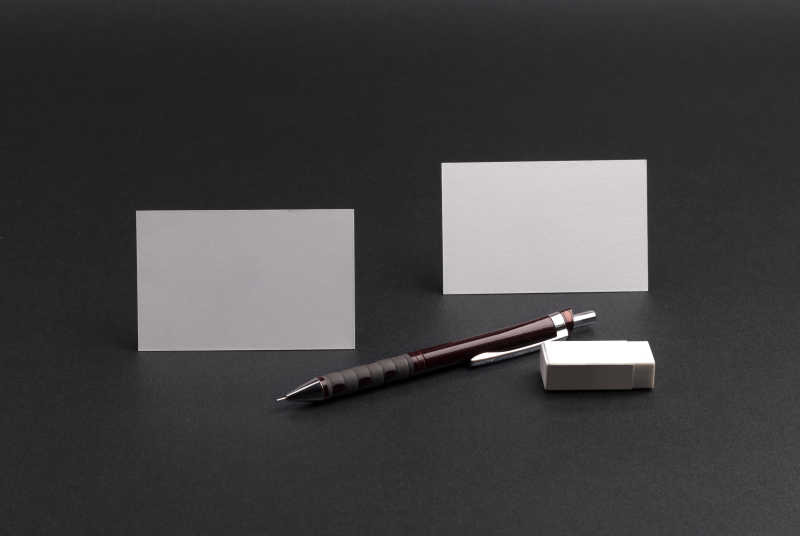 空白名片和笔