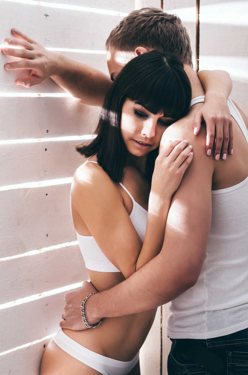 一对正在热恋中的情侣