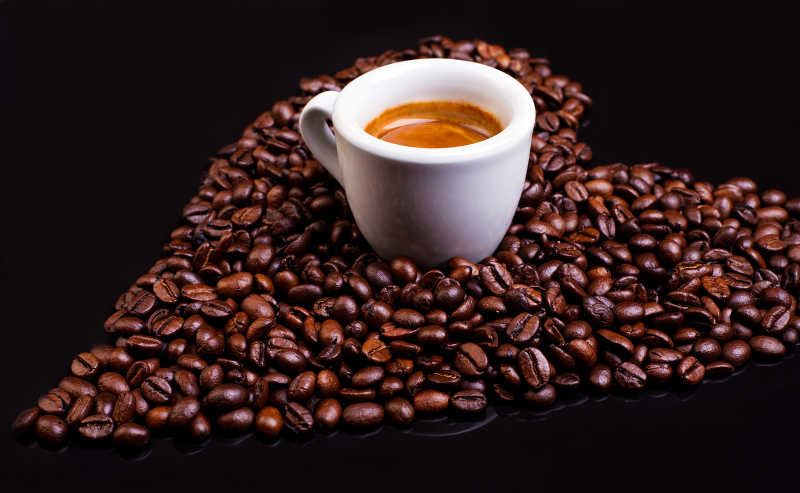 心行咖啡豆上的美味咖啡