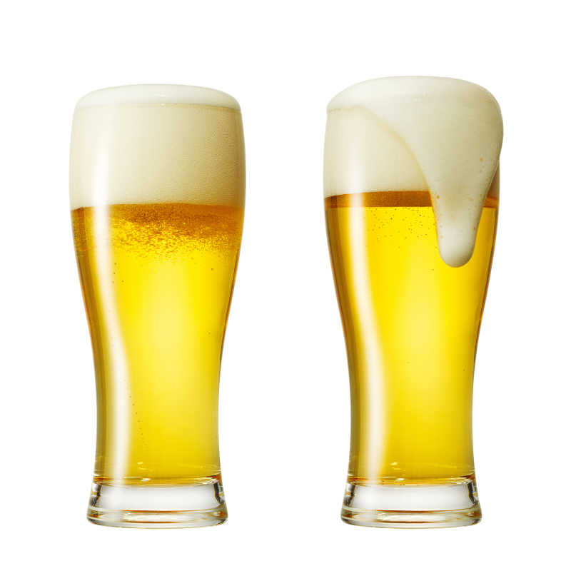 两瓶麦芽的啤酒