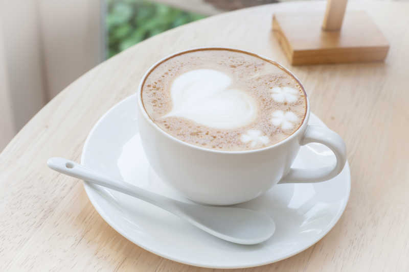 漂亮的拉花咖啡