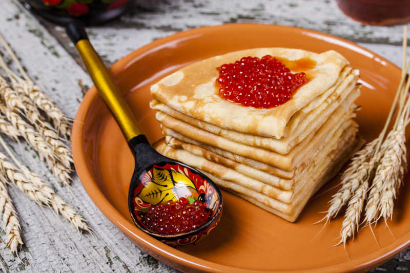早餐鱼子酱煎饼
