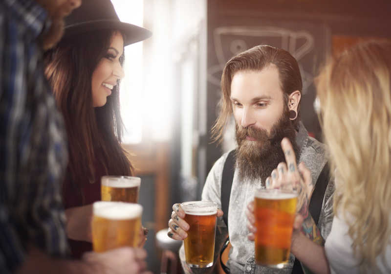 一起喝酒的朋友