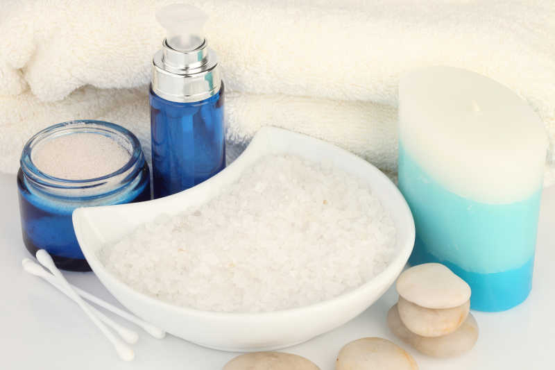 女性皮肤护理和按摩所需物品