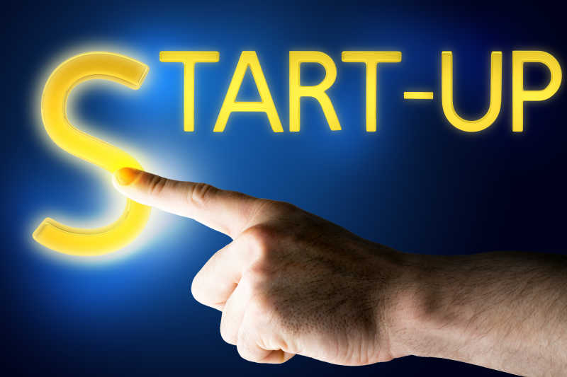 手指触碰字母启动