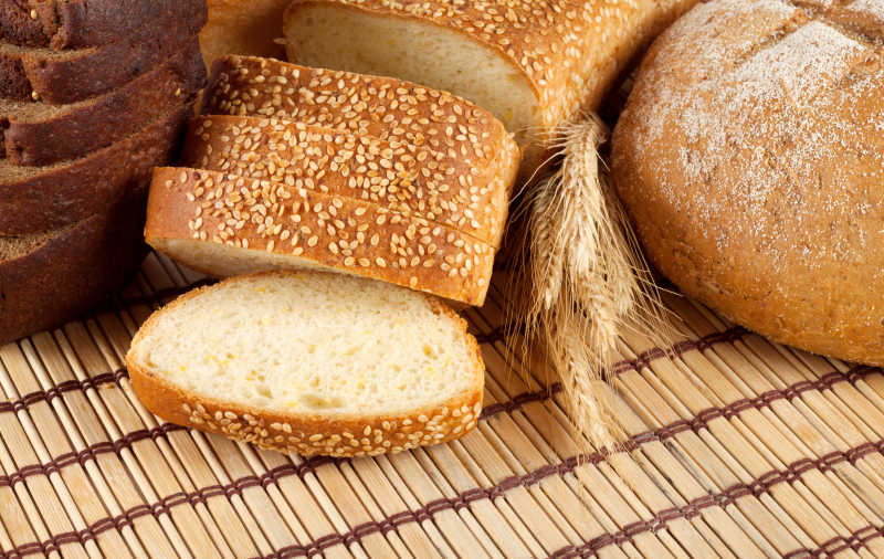 酥软可口的白面包