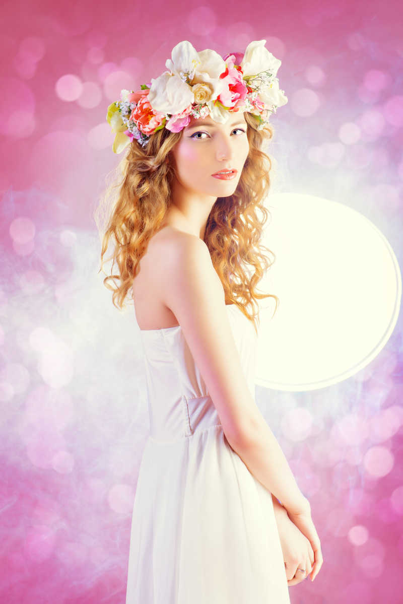 美丽的金发白人