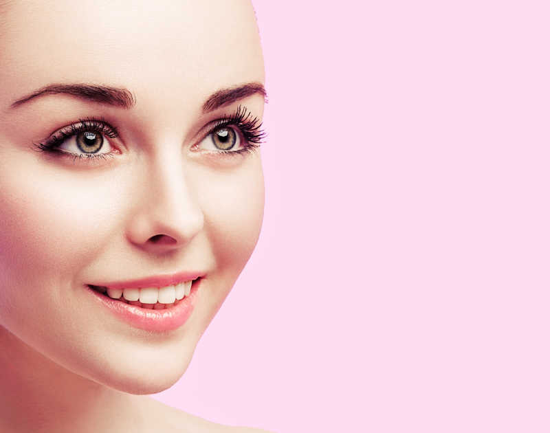 年轻健康的完美肌肤