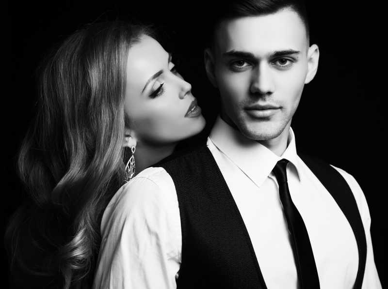 幸福时尚的情侣