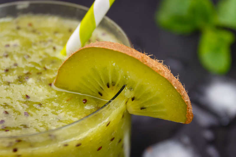 夏日猕猴桃冰沙