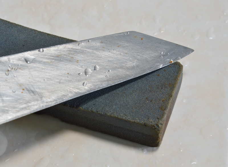 打磨菜刀的石头