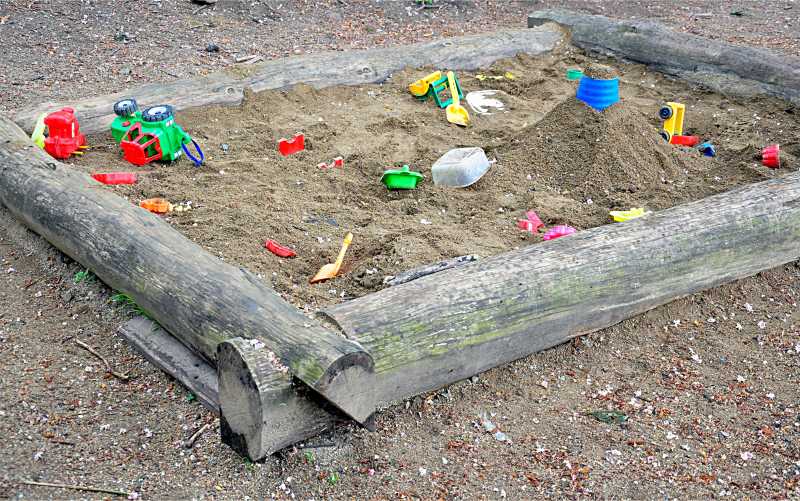 随意搭建的沙坑游戏