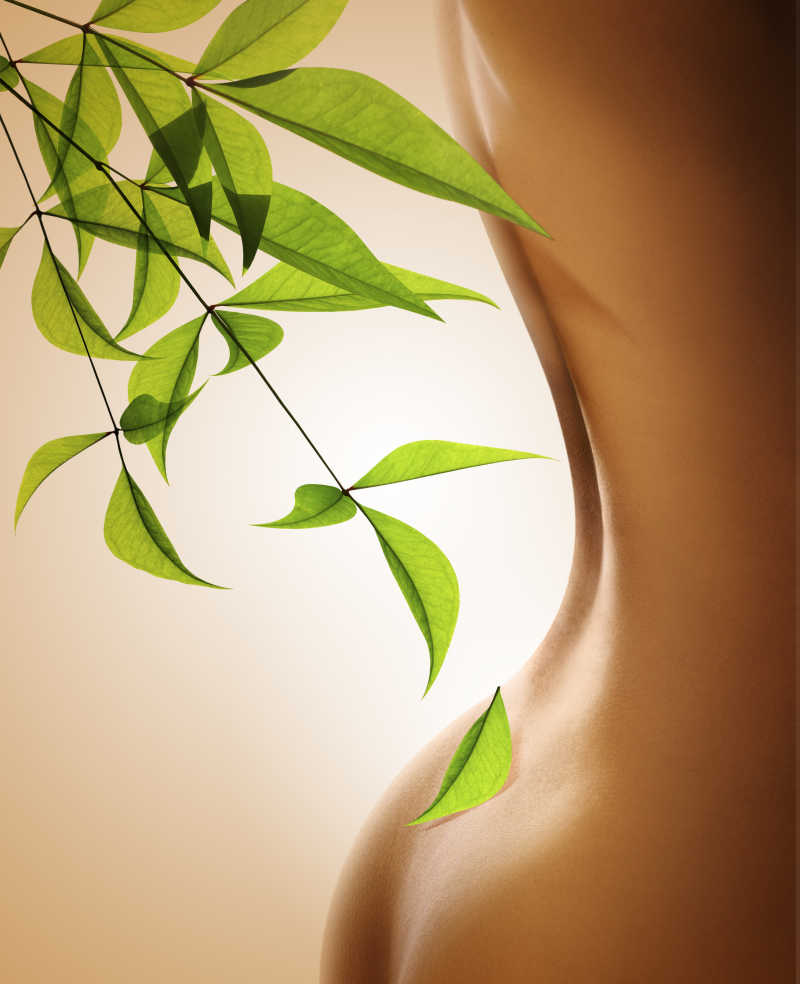 女人的背部健康