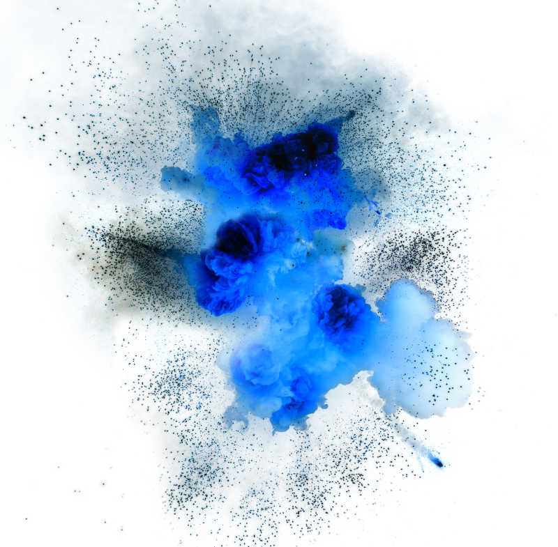 白色背景下蓝色爆炸物体