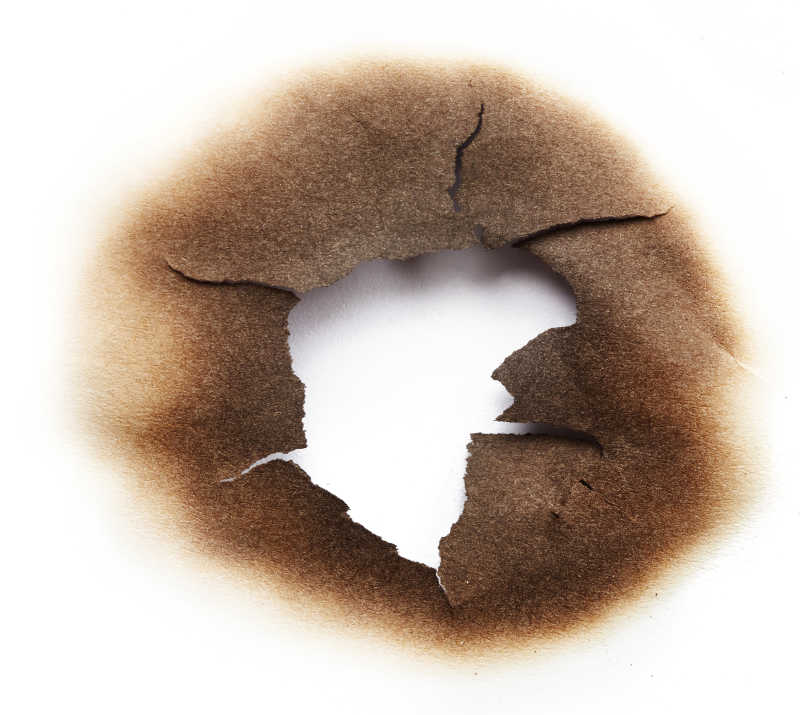 被火烧灼的白纸