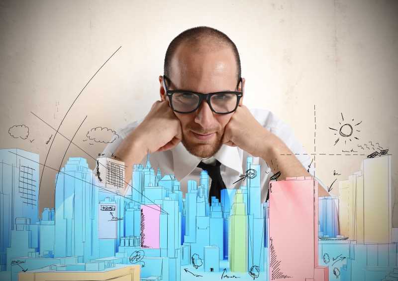 研究新项目的建筑师