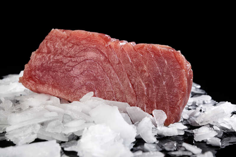 细嫩鲜美的金枪鱼肉