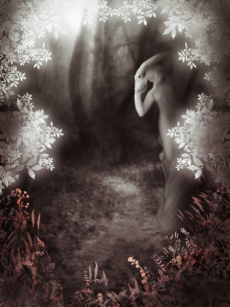 森林里的女人雕像