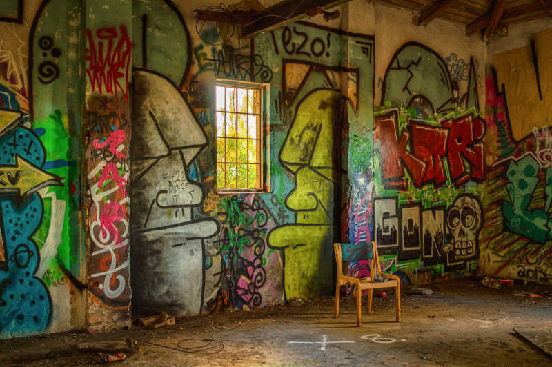 房子内部酷炫的涂鸦