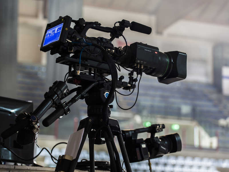 体育馆中的摄像机