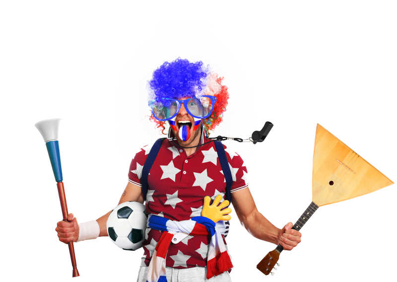 俄罗斯球迷拿着喇叭和小吉他的狂热粉色