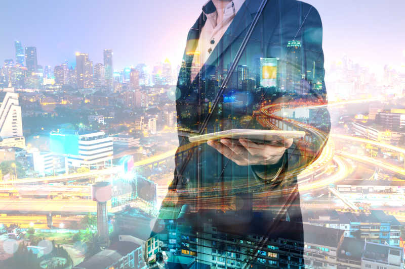 商人手心的平板电脑创意